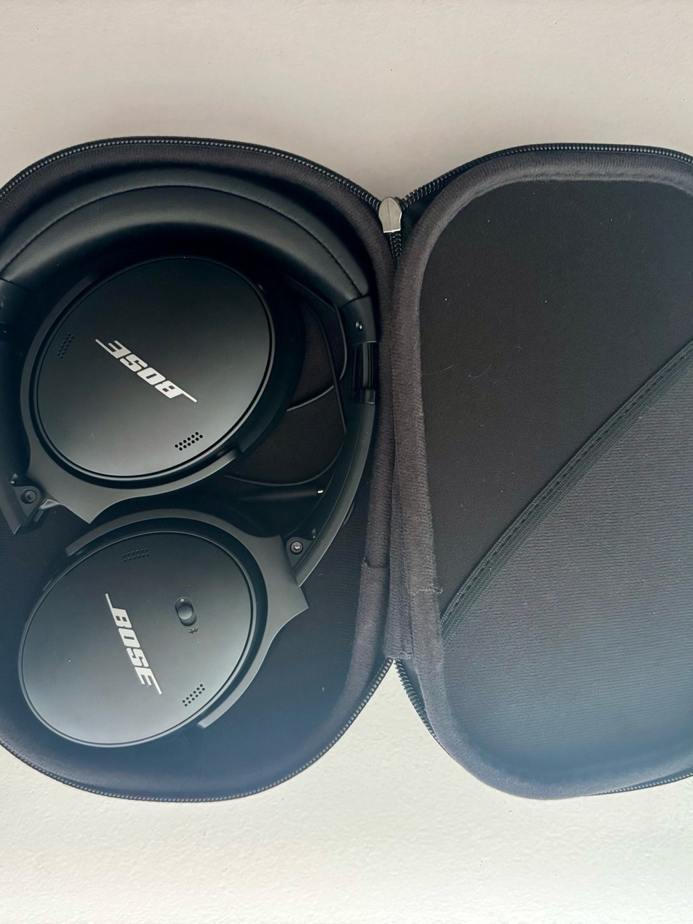 Bose QuietComfort 45 | Noise-Cancelling Over-Ear Headphones | With Case